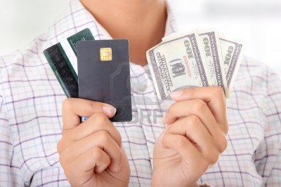 Кредитная карта или потребительский кредит: вот в чем вопрос?